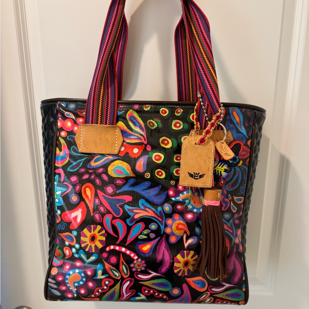 Consuela classic tote in Sophia.